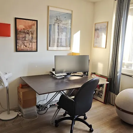 Spacious Near Pere Lachaise Paris