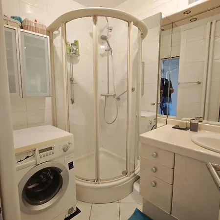 Spacious Near Pere Lachaise * Paris